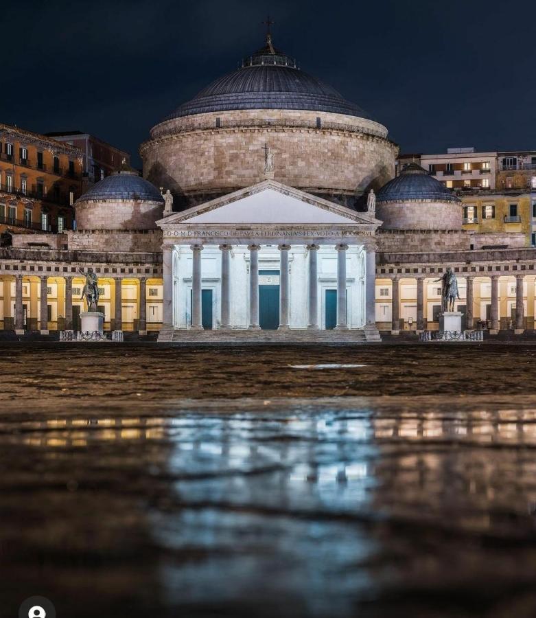 Pit Stop Napoli Centrale Екстериор снимка