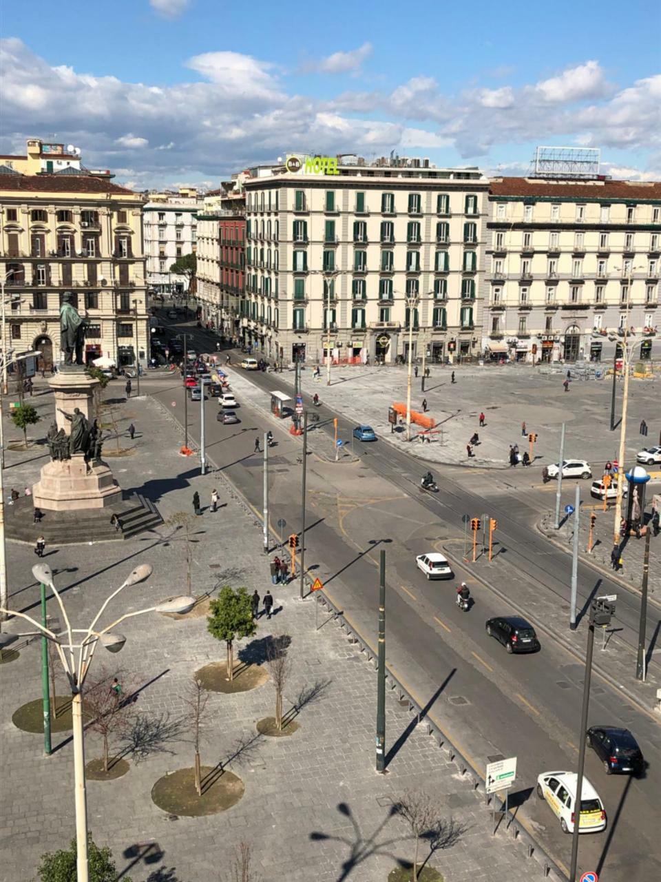 Pit Stop Napoli Centrale Екстериор снимка